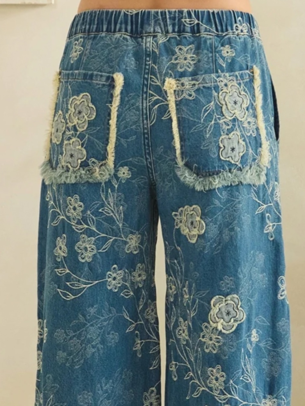 ❤️ OLI & HALI “ Alexandria “OLI AND HALI FLORAL PATCH EMBROIDERED DENIM PANTS 35 - Picture 5 of 7